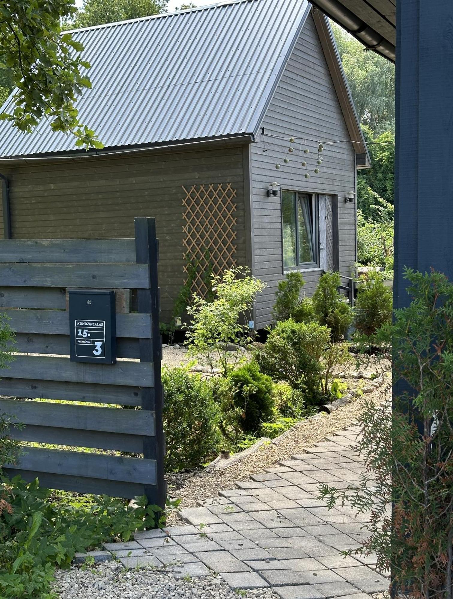 Villa Amazing Little House On An Island With Garden Riga Exterior foto